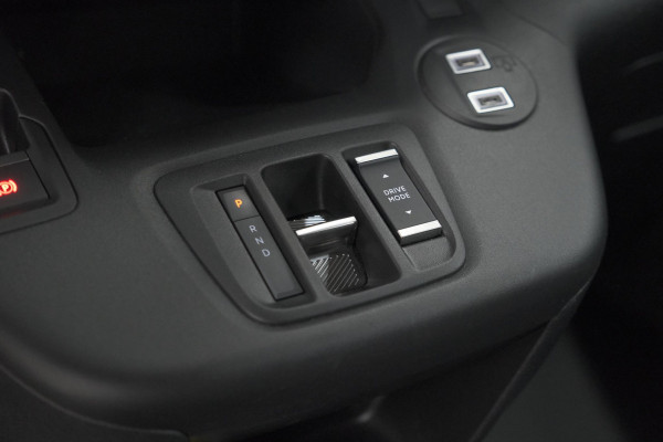 Citroën E-Berlingo 136 L1 50 kWh | Camera | Laadruimte-pakket | Dodehoekdetectie | Navigatie | 3 Zitplaatsen