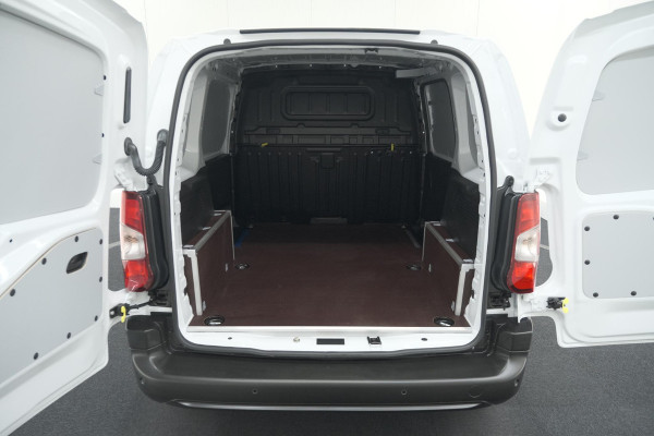 Citroën E-Berlingo 136 L1 50 kWh | Camera | Laadruimte-pakket | Dodehoekdetectie | Navigatie | 3 Zitplaatsen