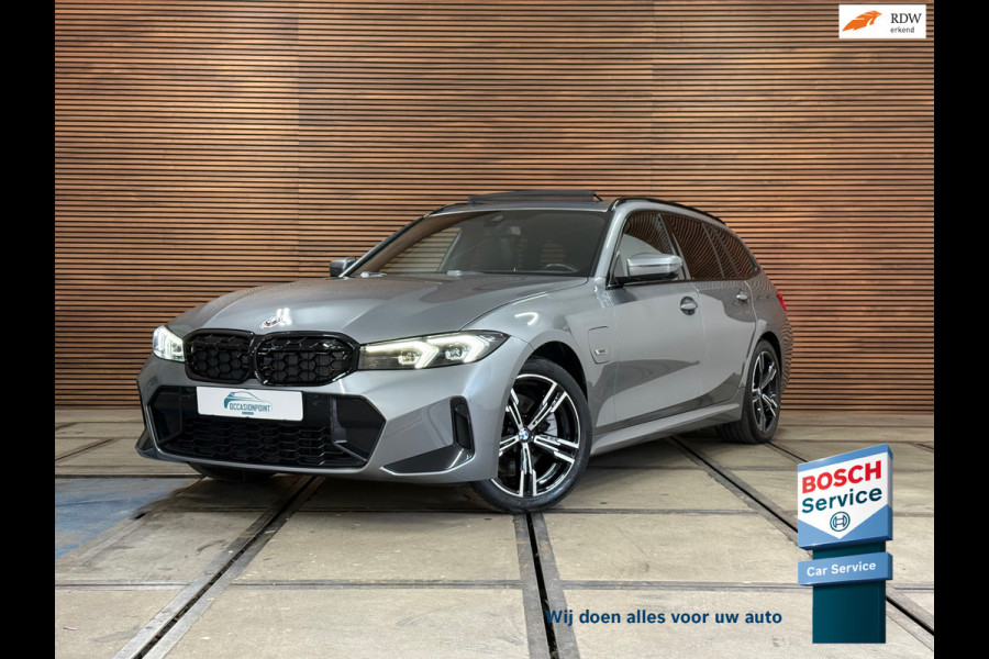 BMW 3 Serie Touring 320e LCI M-Sport | Widescreen | Pano | Trekhaak | Comfort-pakket | Travel-pakket | Parkeerassist-pakket |