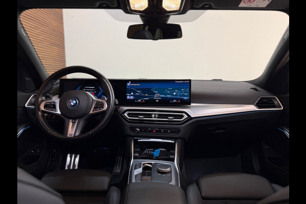 BMW 3 Serie Touring 320e LCI M-Sport | Widescreen | Pano | Trekhaak | Comfort-pakket | Travel-pakket | Parkeerassist-pakket |