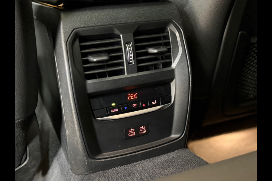 BMW 3 Serie Touring 320e LCI M-Sport | Widescreen | Pano | Trekhaak | Comfort-pakket | Travel-pakket | Parkeerassist-pakket |