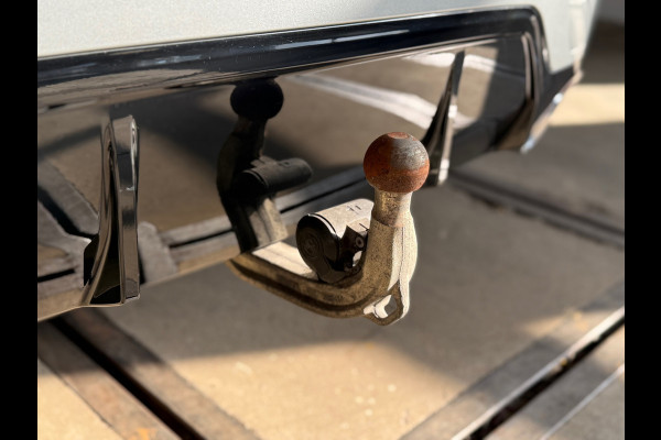 BMW 3 Serie Touring 320e LCI M-Sport | Widescreen | Pano | Trekhaak | Comfort-pakket | Travel-pakket | Parkeerassist-pakket |