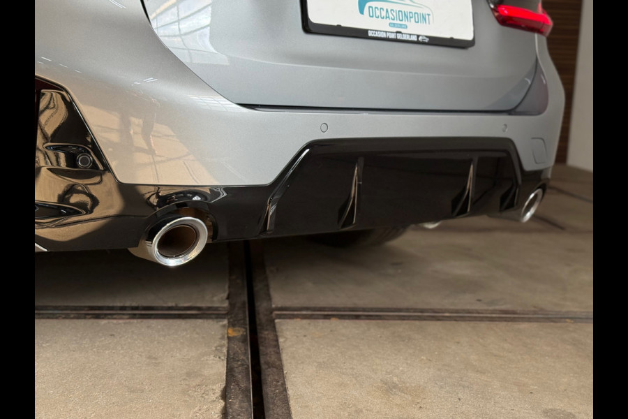 BMW 3 Serie Touring 320e LCI M-Sport | Widescreen | Pano | Trekhaak | Comfort-pakket | Travel-pakket | Parkeerassist-pakket |