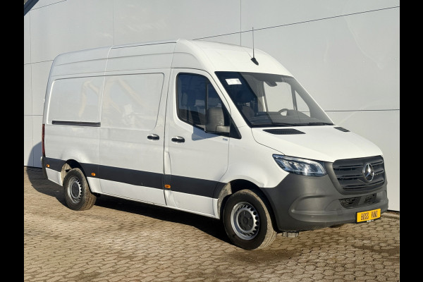 Mercedes-Benz Sprinter 314 2.2 CDI L2H2 LED Climate Control Cruise Control Camera Carplay