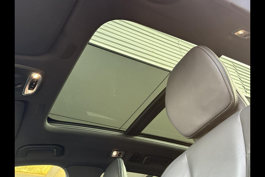 Volvo XC60 2.0 T6 Plug-in hybrid AWD R-Design | Wegklapbare Trekhaak | Elektrisch schuif-/kanteldak | ACC | Leder | Stoel- Verwarming & Ventilatie | Memory Seats | 360 Camera