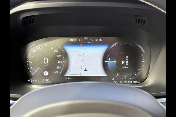 Volvo XC60 2.0 T6 Plug-in hybrid AWD R-Design | Wegklapbare Trekhaak | Elektrisch schuif-/kanteldak | ACC | Leder | Stoel- Verwarming & Ventilatie | Memory Seats | 360 Camera