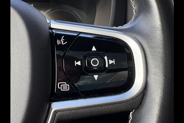 Volvo XC60 2.0 T6 Plug-in hybrid AWD R-Design | Wegklapbare Trekhaak | Elektrisch schuif-/kanteldak | ACC | Leder | Stoel- Verwarming & Ventilatie | Memory Seats | 360 Camera