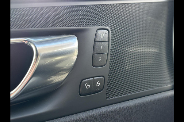 Volvo XC60 2.0 T6 Plug-in hybrid AWD R-Design | Wegklapbare Trekhaak | Elektrisch schuif-/kanteldak | ACC | Leder | Stoel- Verwarming & Ventilatie | Memory Seats | 360 Camera