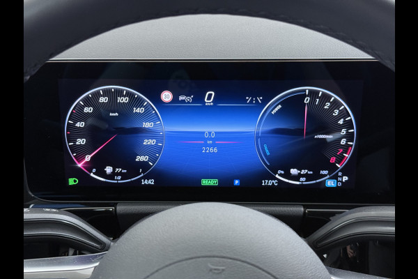 Mercedes-Benz GLA 250 e AMG Line | Distronic Night