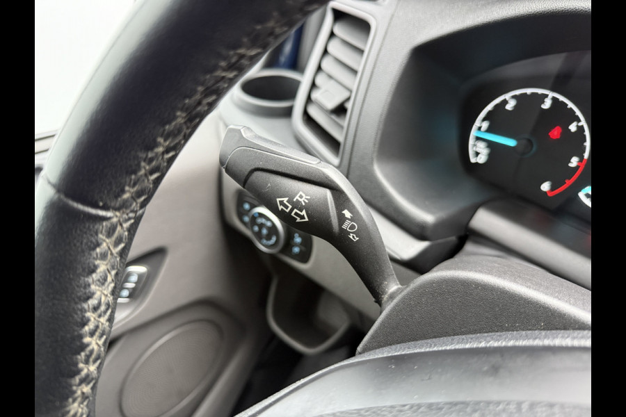 Ford Transit Custom 300 2.0 TDCI 130PK Automaat L2H1 LED Cruise Control Airco Stoelverwarming Parkeersensoren voor achter