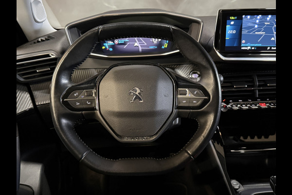 Peugeot e-2008 EV Allure 50 kWh | SOH 99% | Draadloze lader | Stoelverwarming | Dealeronderhouden