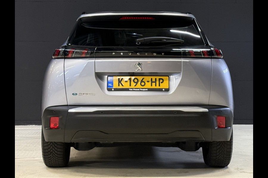 Peugeot e-2008 EV Allure 50 kWh | SOH 99% | Draadloze lader | Stoelverwarming | Dealeronderhouden