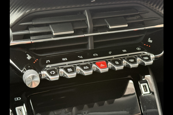 Peugeot e-2008 EV Allure 50 kWh | SOH 99% | Draadloze lader | Stoelverwarming | Dealeronderhouden