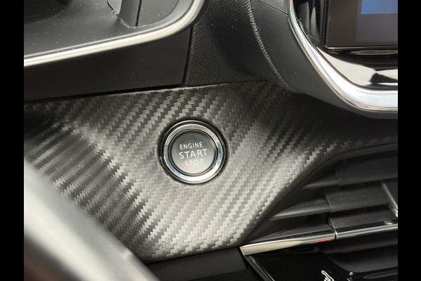 Peugeot e-2008 EV Allure 50 kWh | SOH 99% | Draadloze lader | Stoelverwarming | Dealeronderhouden