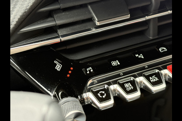 Peugeot e-2008 EV Allure 50 kWh | SOH 99% | Draadloze lader | Stoelverwarming | Dealeronderhouden