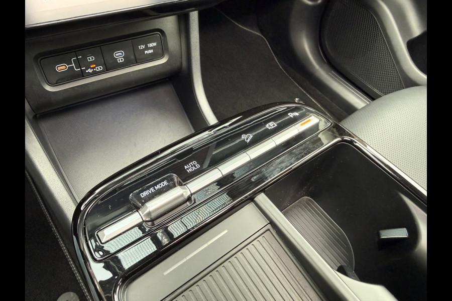 Hyundai Tucson 1.6 T-GDI HEV Premium Sky nw model - Automaat - Pano/schuifdak - Leder - Trekhaak - Org.NL