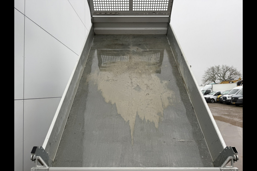 Ford E-Transit 68kWh Kipper Elektrisch 75kWh 334KM WLTP Snelladen Tipper Benne Climate Control Cruise Control Apple Carplay Stoelverwarming Navigatie Camera