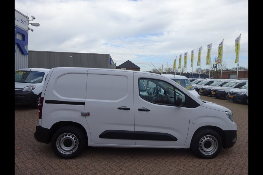 Opel Combo 1.5D L1H1 AIRCO SCHUIFDEUR APPLE CARPLAY PDC