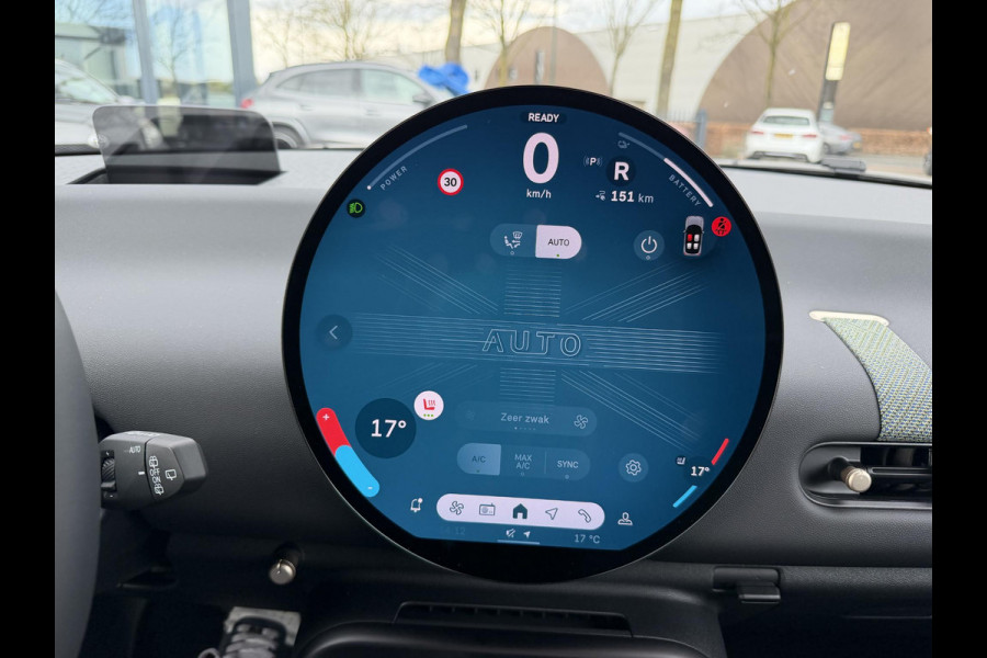 MINI Cooper E Essential XS 40.7 kWh NIEUWE AUTO | HEAD-UP DISPLAY | CAMERA | STOELVERWARMING  | ORIGINEEL NL AUTO | FABRIEKSGARANTIE TM 2029 |