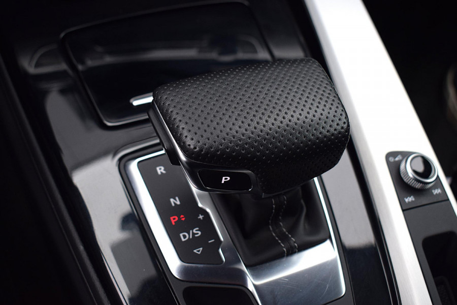 Audi A4 Avant 35 TFSI S edition Competition | 2x S-Line | Matrix | Apple CarPlay | Half Leer