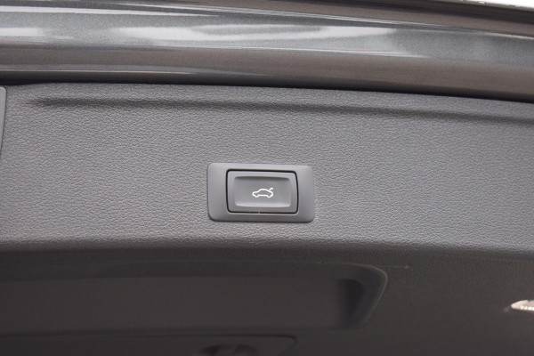 Audi A4 Avant 35 TFSI S edition Competition | 2x S-Line | Matrix | Apple CarPlay | Half Leer