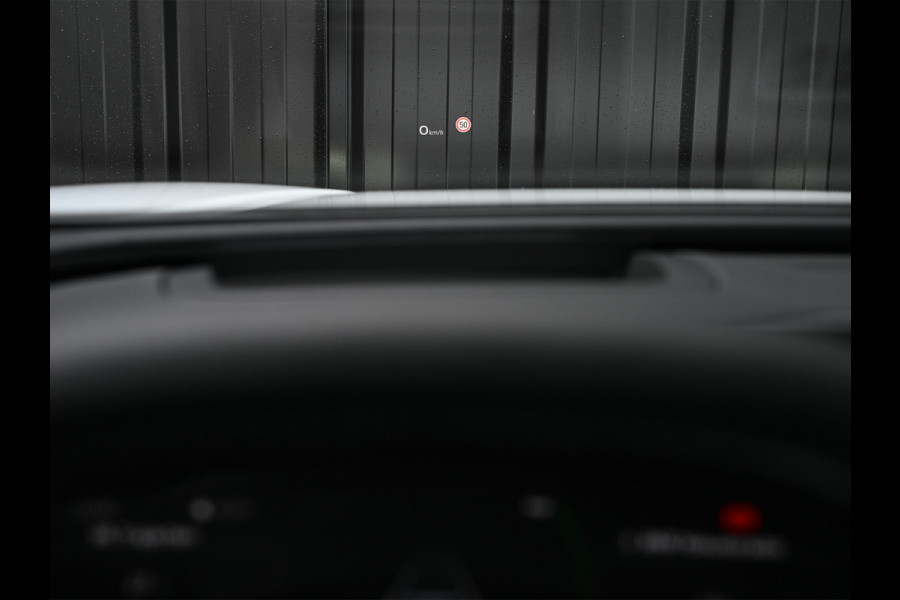 Audi Q5 2.0 TFSI e-hybrid quattro 368pk S edition Competition | S-Seats | B&O Sound | Head-Up | Memory | 360 Camera | Trekhaak | Keyless entree | Adaptive Cruise | Ambiance interieur | MMI bijrijder display|