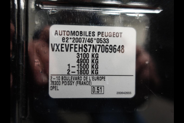 Opel Vivaro 145pk Automaat L3H1 Dubbele cabine Navigatie Camera Trekhaak Apple carplay Parkeersensoren Cruise control