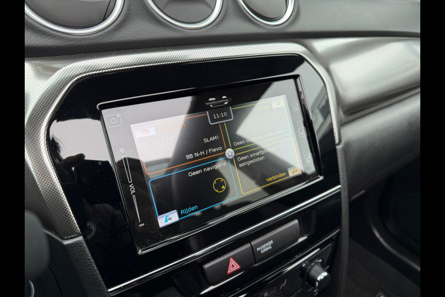 Suzuki Vitara 1.5 Hybrid Style - Automaat - Pano/Schuifdak - Trekhaak - Navi - Org.NL