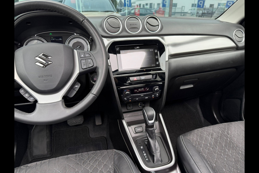 Suzuki Vitara 1.5 Hybrid Style - Automaat - Pano/Schuifdak - Trekhaak - Navi - Org.NL