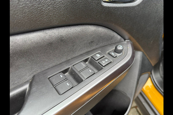 Suzuki Vitara 1.5 Hybrid Style - Automaat - Pano/Schuifdak - Trekhaak - Navi - Org.NL