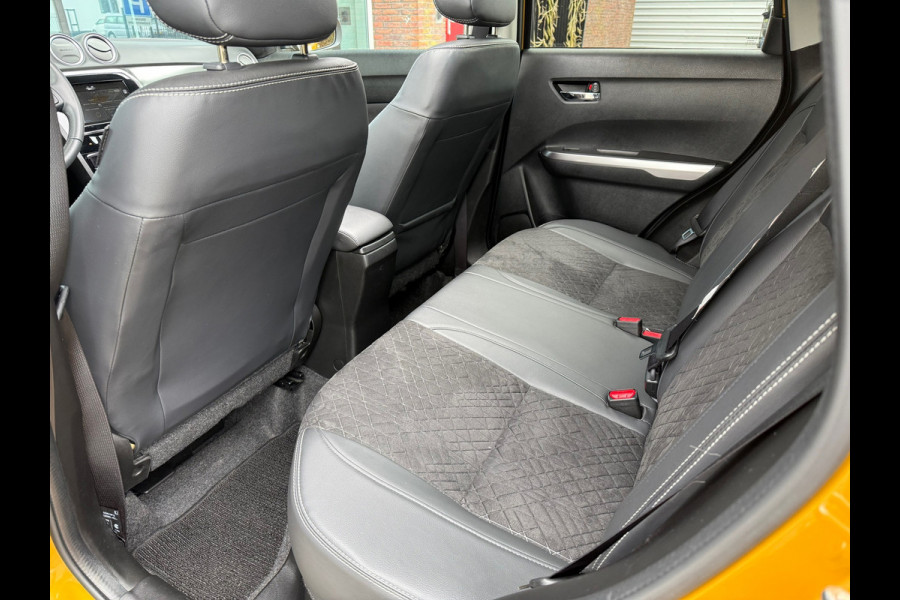 Suzuki Vitara 1.5 Hybrid Style - Automaat - Pano/Schuifdak - Trekhaak - Navi - Org.NL