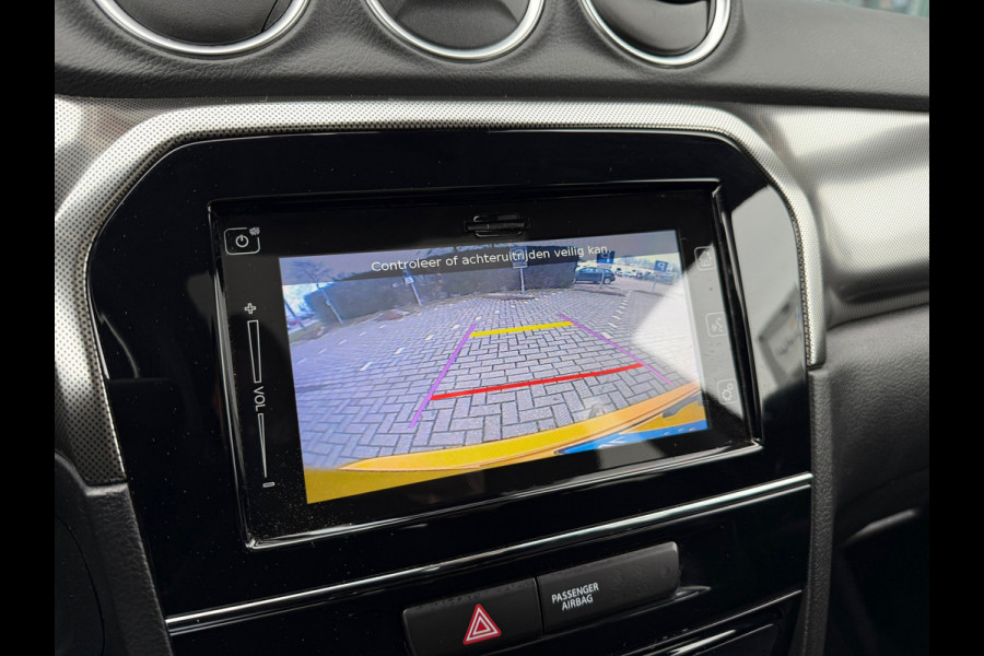 Suzuki Vitara 1.5 Hybrid Style - Automaat - Pano/Schuifdak - Trekhaak - Navi - Org.NL