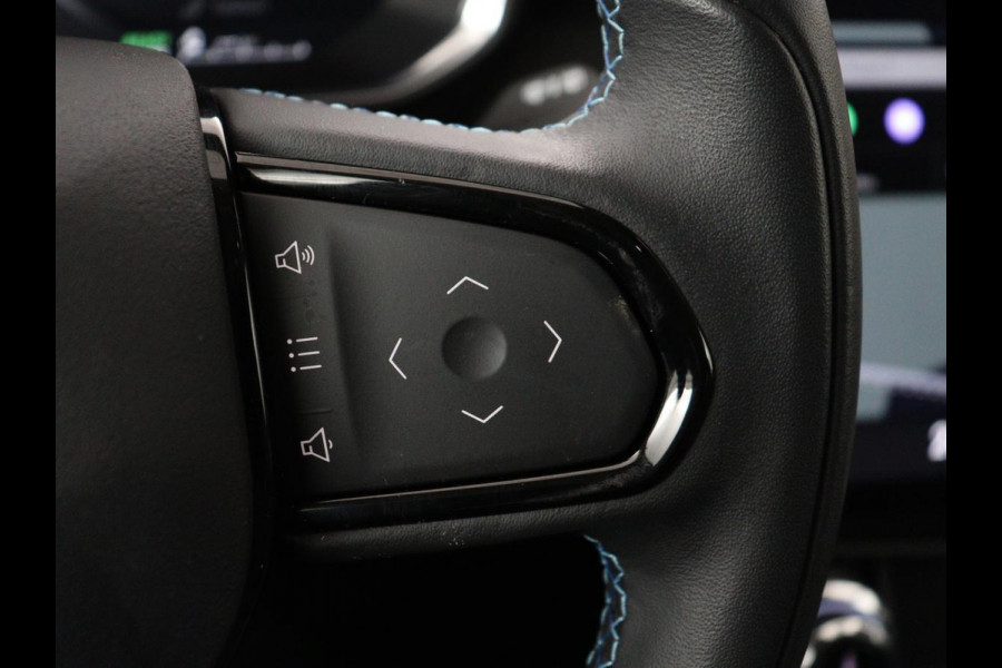 Lynk & Co 01 1.5 Plug In | Panoramadak | Infinity by Harman | Camera | Adaptive cruise | Stoelverwarming | Carplay | Memory | Full LED | PHEV