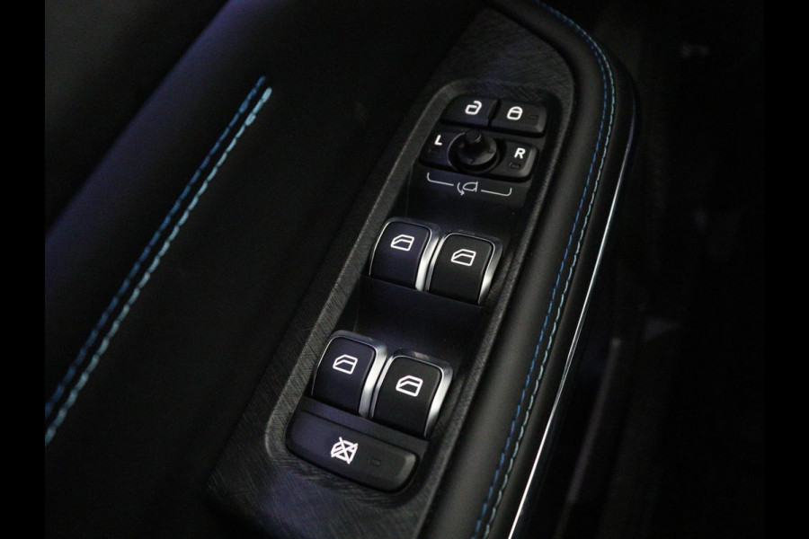 Lynk & Co 01 1.5 Plug In | Panoramadak | Infinity by Harman | Camera | Adaptive cruise | Stoelverwarming | Carplay | Memory | Full LED | PHEV