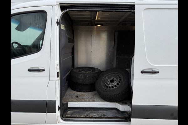 Mercedes-Benz Sprinter 316 2.2 CDI Automaat L1H1 LED Dubbele Schuif Climate Control Cruise Control Imperiaal Trekhaak Carplay Camera Stoelverwarming Standkachel