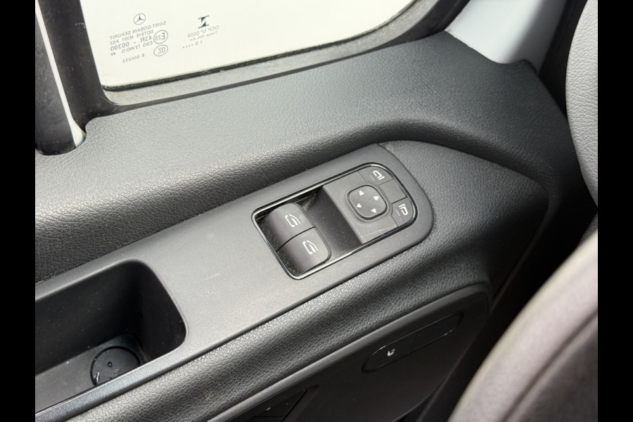 Mercedes-Benz Sprinter 316 2.2 CDI Automaat L1H1 LED Dubbele Schuif Climate Control Cruise Control Imperiaal Trekhaak Carplay Camera Stoelverwarming Standkachel