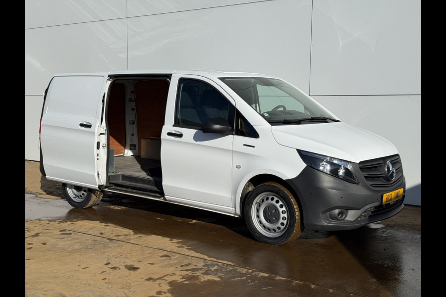 Mercedes-Benz eVito 112 66kWh 280km WLTP 96% (SOH) 80KW Snelladen Climate Control Cruise Control Stoelverwarming Apple Carplay Parkeersensoren Voor en Achter