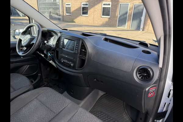 Mercedes-Benz eVito 112 66kWh 280km WLTP 96% (SOH) 80KW Snelladen Climate Control Cruise Control Stoelverwarming Apple Carplay Parkeersensoren Voor en Achter