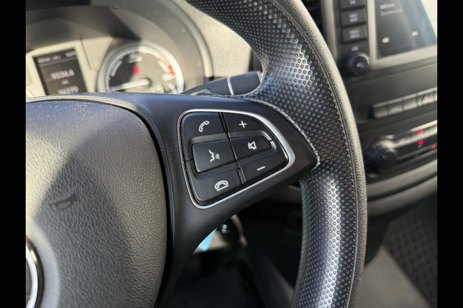 Mercedes-Benz eVito 112 66kWh 280km WLTP 96% (SOH) 80KW Snelladen Climate Control Cruise Control Stoelverwarming Apple Carplay Parkeersensoren Voor en Achter