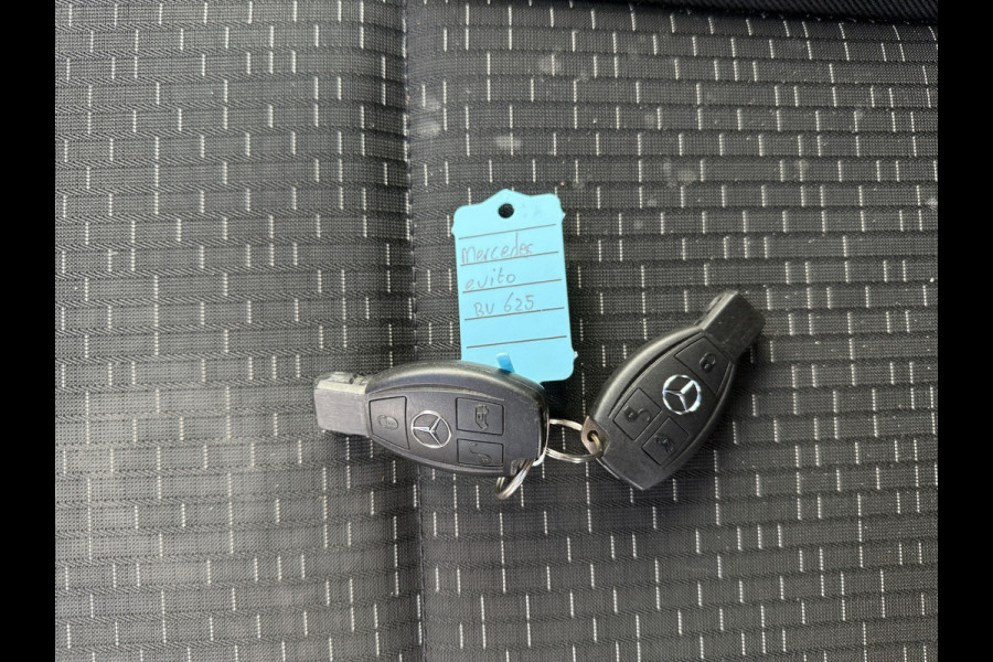 Mercedes-Benz eVito 112 66kWh 280km WLTP 96% (SOH) 80KW Snelladen Climate Control Cruise Control Stoelverwarming Apple Carplay Parkeersensoren Voor en Achter