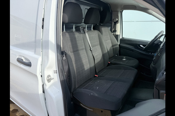 Mercedes-Benz Vito 114 2.1 CDI Automaat L2H1 Climate Control Cruise Control Trekhaak Stoelverwarming