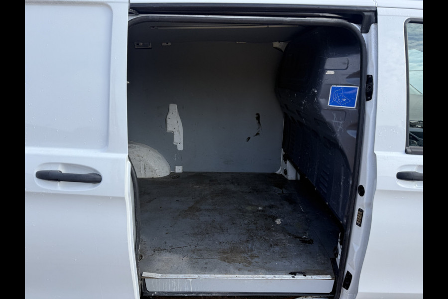 Mercedes-Benz Vito 114 2.1 CDI Automaat L2H1 Climate Control Cruise Control Trekhaak Stoelverwarming