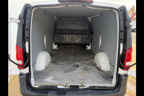 Mercedes-Benz Vito 114 2.1 CDI Automaat L2H1 Climate Control Cruise Control Trekhaak Stoelverwarming