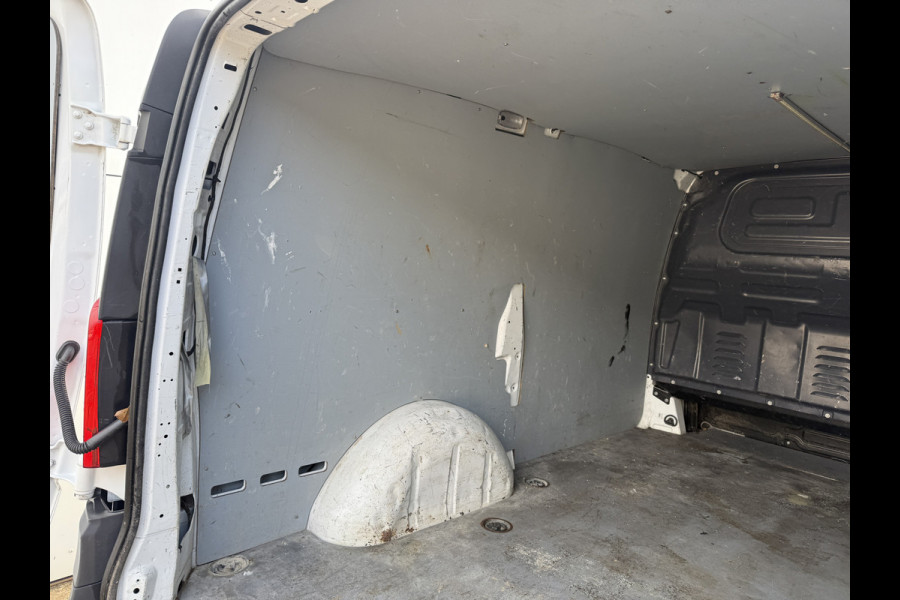 Mercedes-Benz Vito 114 2.1 CDI Automaat L2H1 Climate Control Cruise Control Trekhaak Stoelverwarming