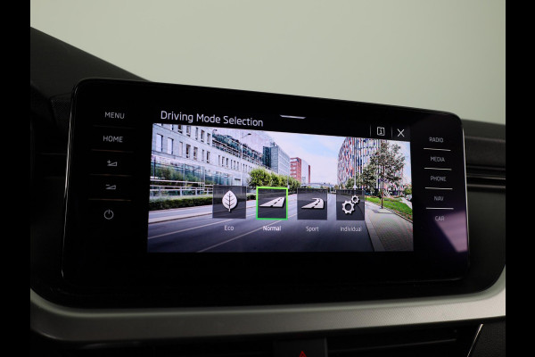 Škoda Kamiq 1.0 TSI Business Edition 115pk | Navigatie | Stoelverwarming | Virtual Cockpit | Cruise controle | Parkeersensoren voor en achter