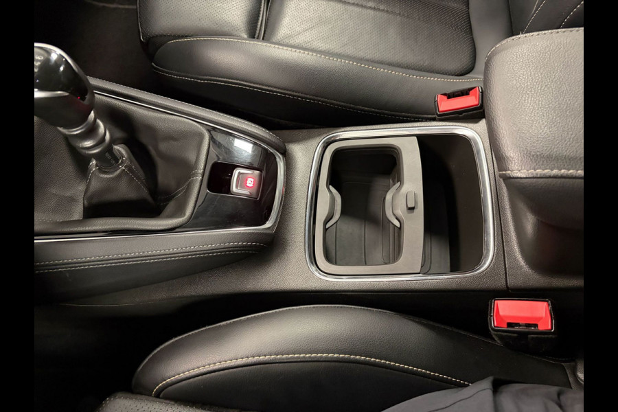 Opel Grandland X 1.2 Turbo Business Innovation*Pano*Leder*Winterpakket*Stoelkoeling*Xenon*Trekhaak*Cruise-Control*