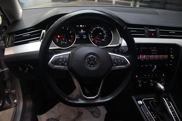 Volkswagen Passat Variant 1.5 TSI LED-CARPLAY-TREKHAAK-KEYLESS