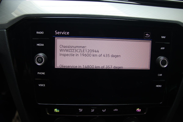 Volkswagen Passat Variant 1.5 TSI LED-CARPLAY-TREKHAAK-KEYLESS