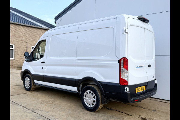 Ford E-Transit 68kWh 184PK 317km WLTP 135kWh Snelladen L2H2 Climate Control Cruise Control Camera Stoelverwarming Parkeersensoren voor achter