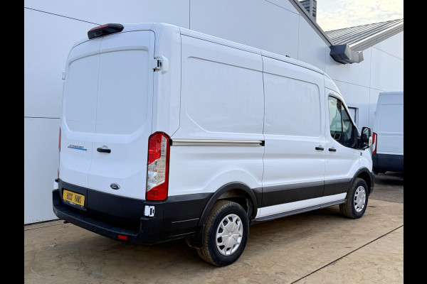 Ford E-Transit 68kWh 184PK 317km WLTP 135kWh Snelladen L2H2 Climate Control Cruise Control Camera Stoelverwarming Parkeersensoren voor achter